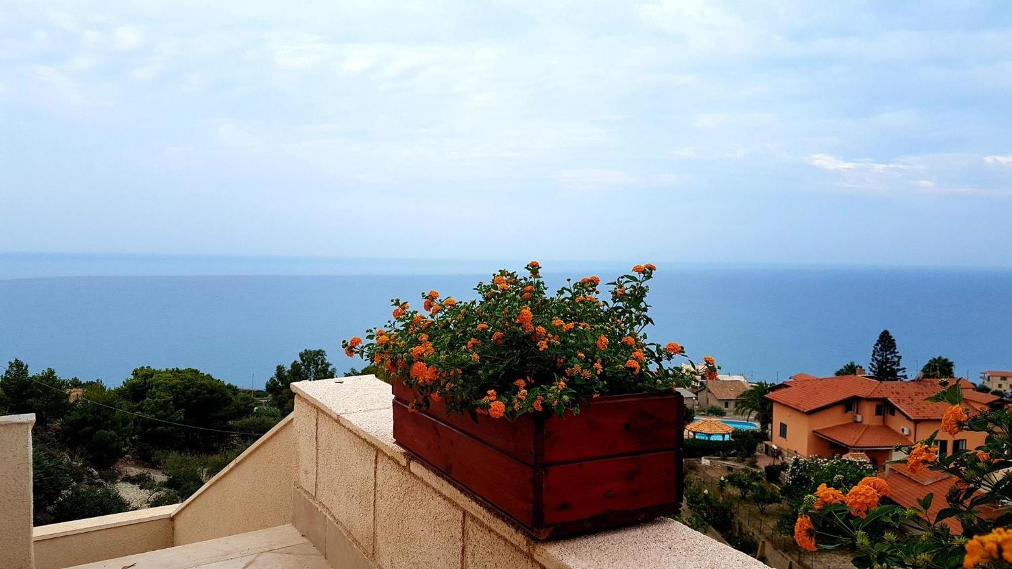 B&B Terrazze Chiaramontane Marina di Palma Exteriör bild